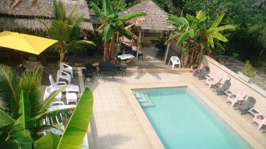 Appartement meublé avec piscine à Kribi (Ebouye)
