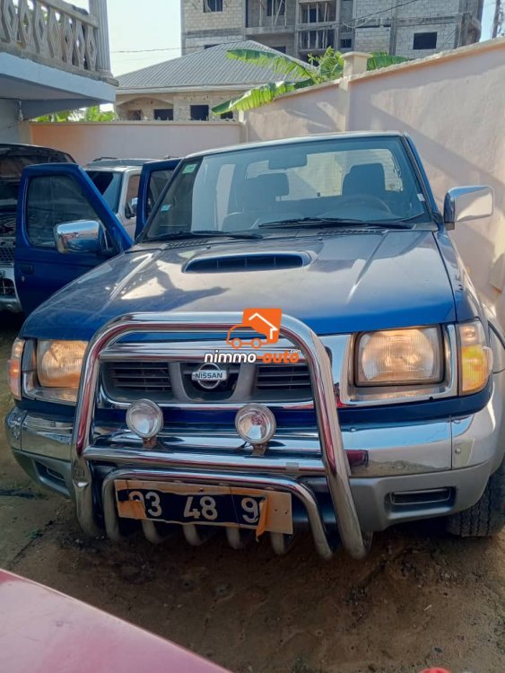 Nissan pick-up