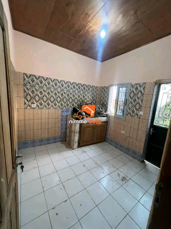 Appartement à louer à Mendong