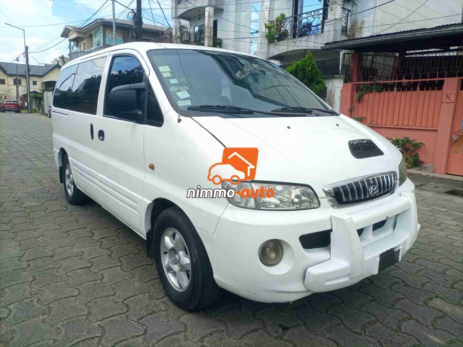 Hyundai Starex Bus version 2004-Climatisée-10Places