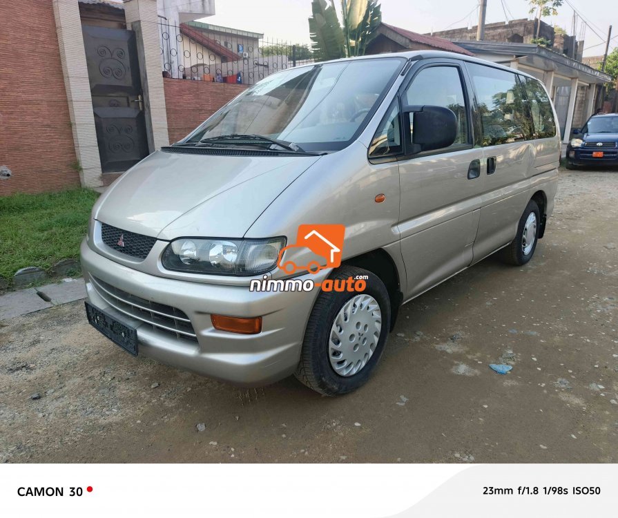 Mitsubishi Space Gear GLX