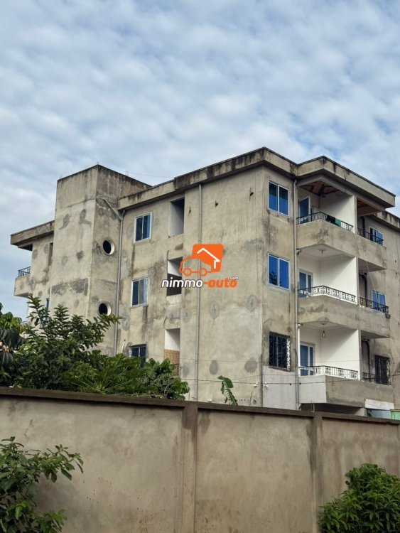 immeuble R+3 à vendre à biteng
