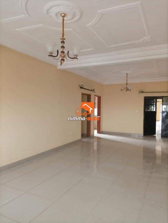 Appartement à louer à Makepe