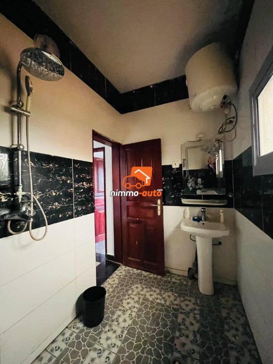 vaste appartement 2 chambes à  louer à  damas