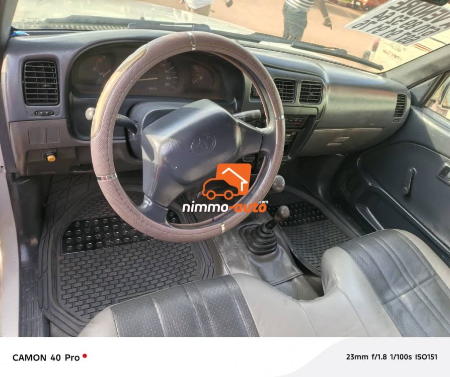 toyota hilux  pick up 4*4 à vendre