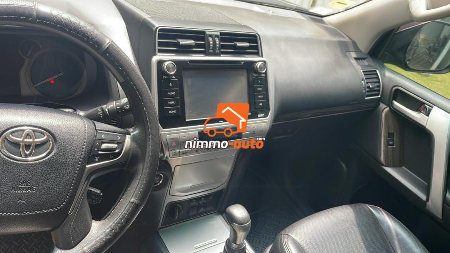 Toyota Prado 2021 à louer avec chauffeur