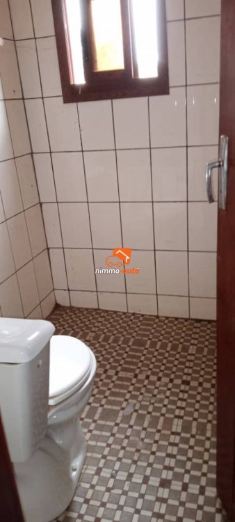 Appartement à Efoulan