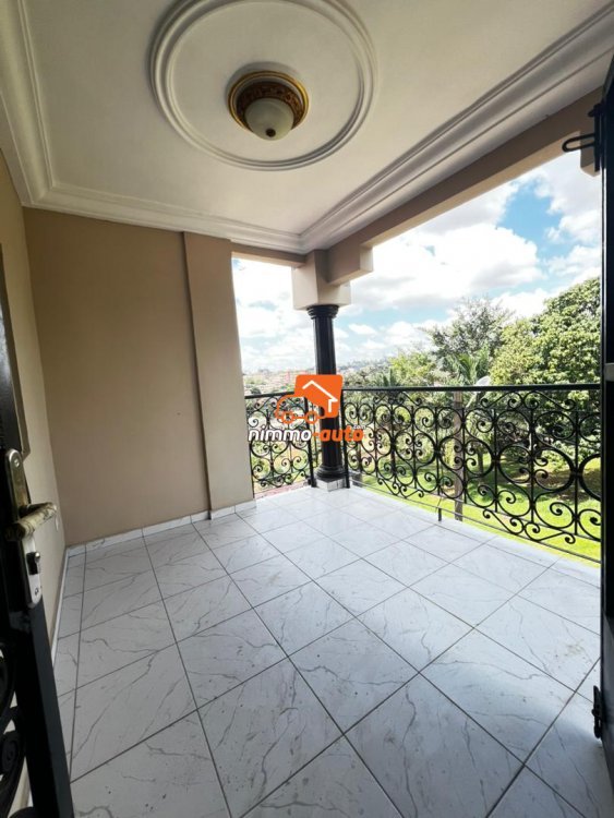 magnifique appartement haut standing à louer à nsimeyong