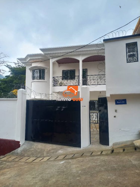 Duplex haut standing à vendre