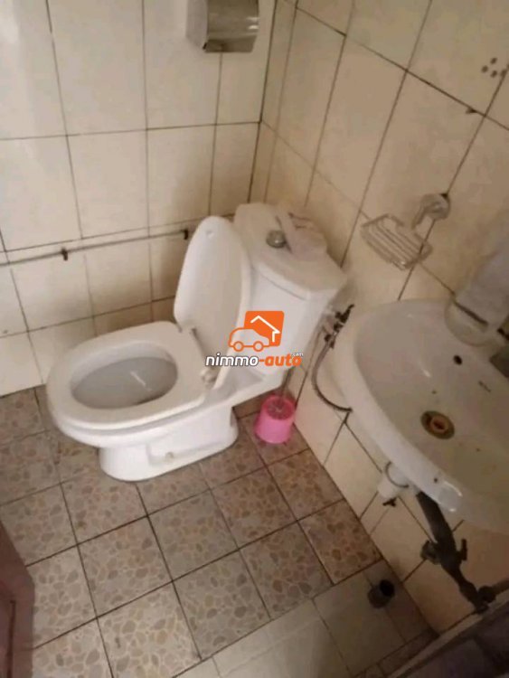 local commercial a louer omnisport