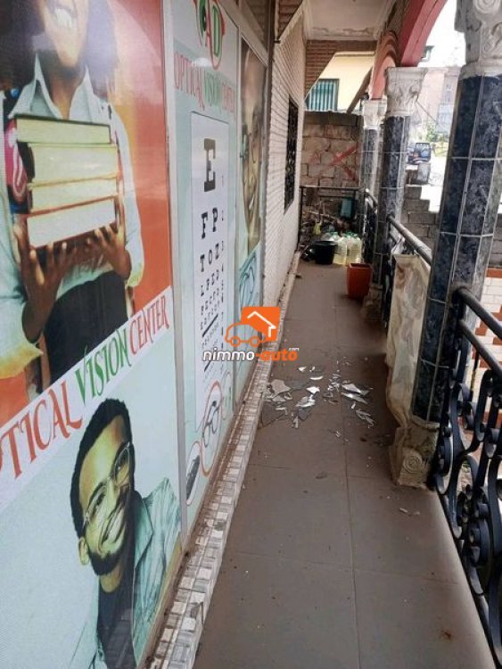 local commercial a louer omnisport