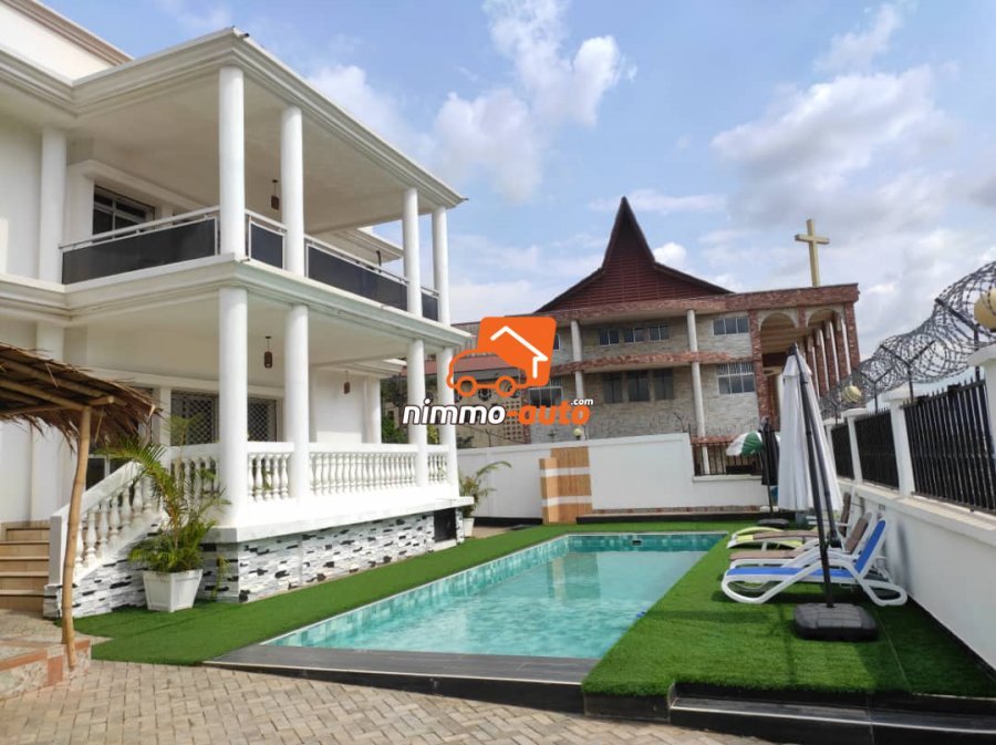 Magnifique duplex meublé avec piscine