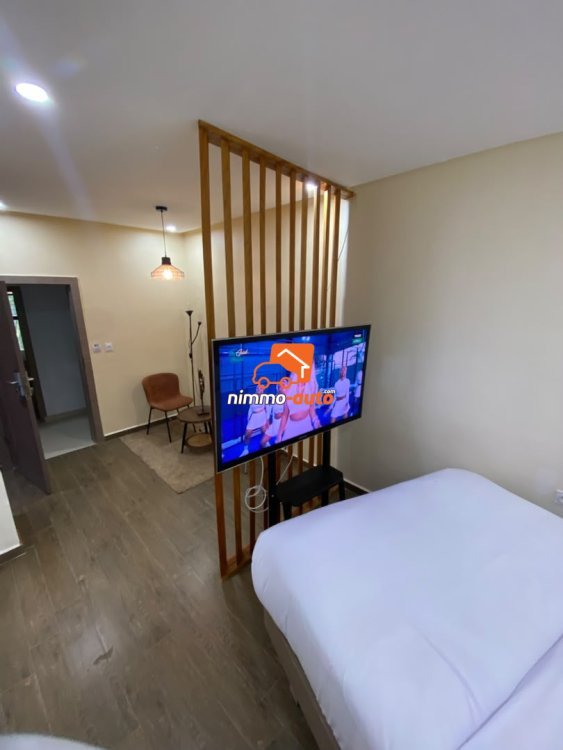 Manifique chambre meublée à louer à Makepe