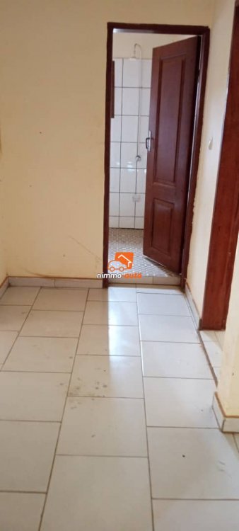 Appartement à Efoulan