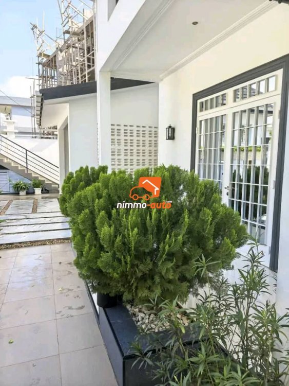 duplex de luxe à vendre à bastos