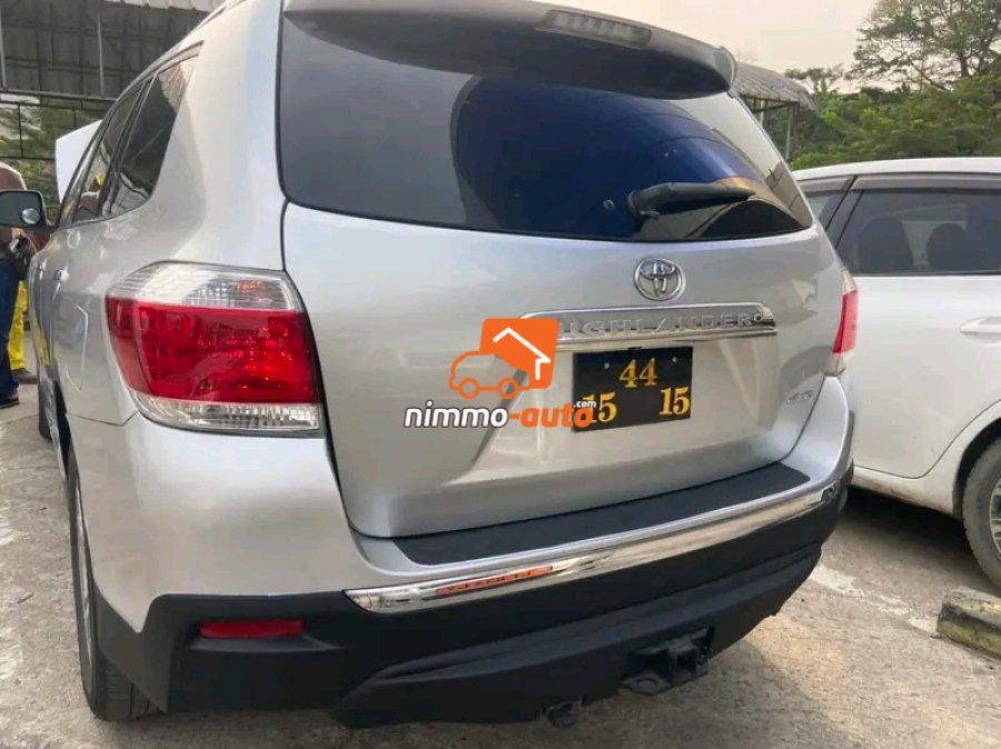 toyota highlander 2013 a louer