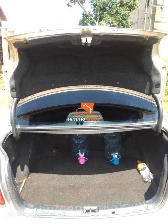 toyota avensi s tete de cochon à vendre