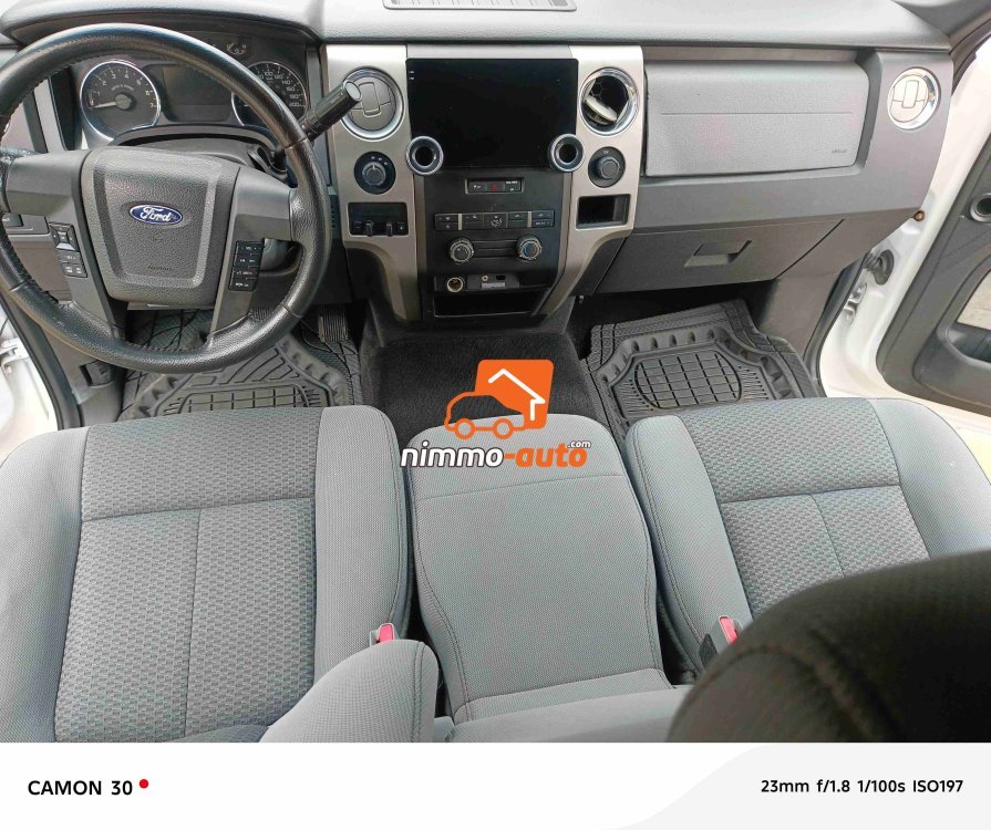 Pickup Ford F-150 4X4WD version 2012