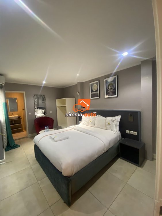 Superbe chambre meuble a louer à Makepe