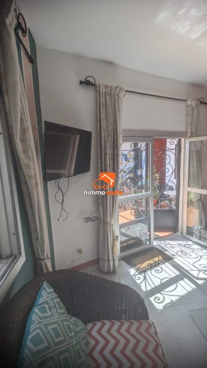 studio meublé et très bien situé à louer à Akwa