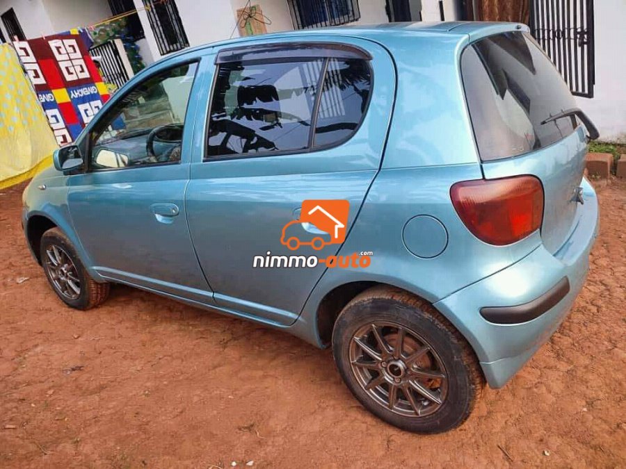 Toyota yaris 2005