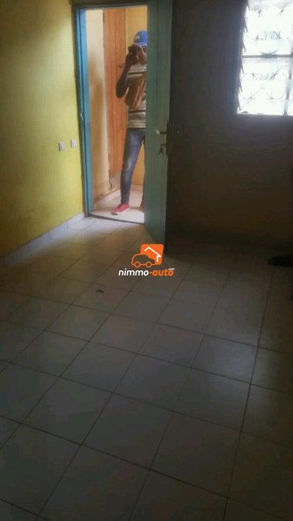 Chambre moderne a louer a ekié