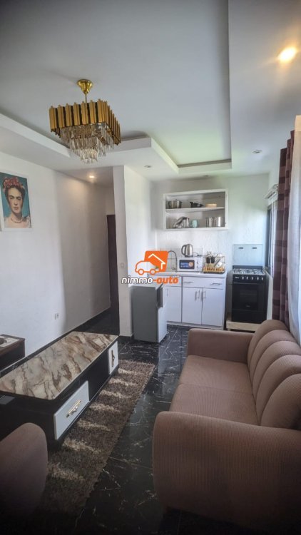 Vaste studio meublé à louer au quartier MAKEPE