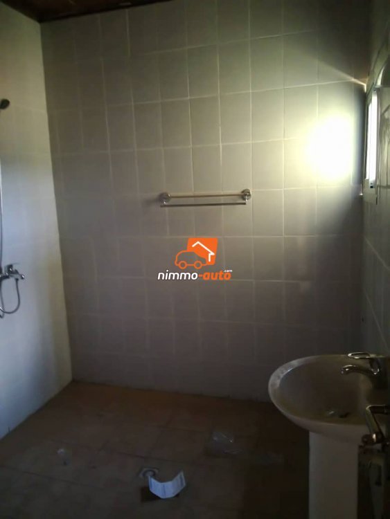 Appartement à louer Odza borne 10