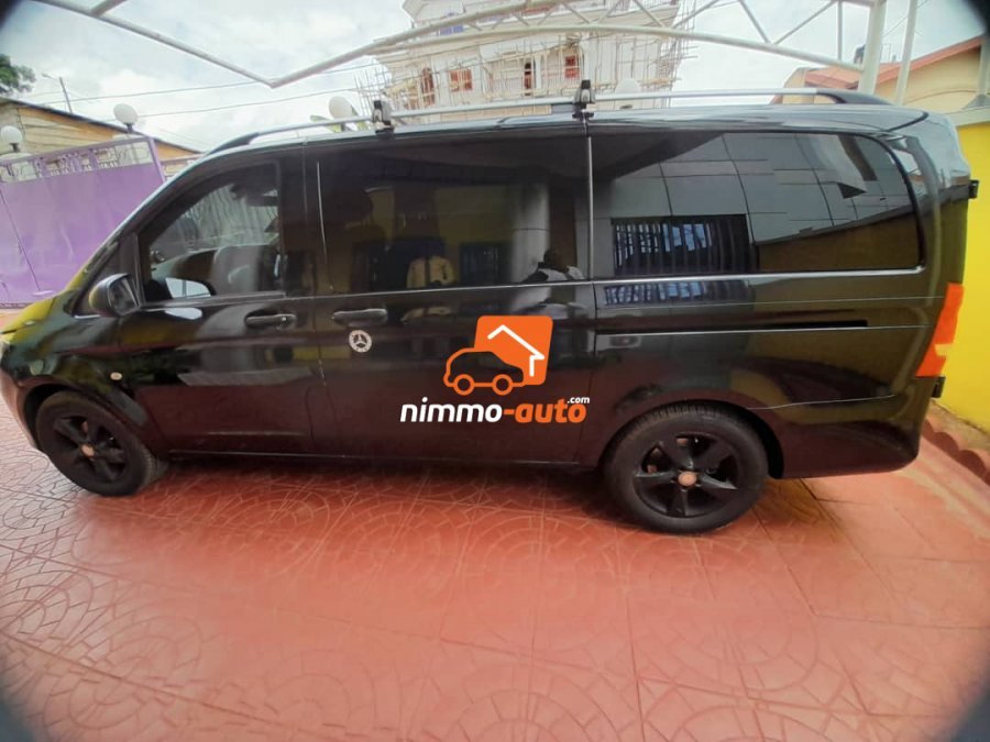 Mini Van Mercedes louer à Yaoundé