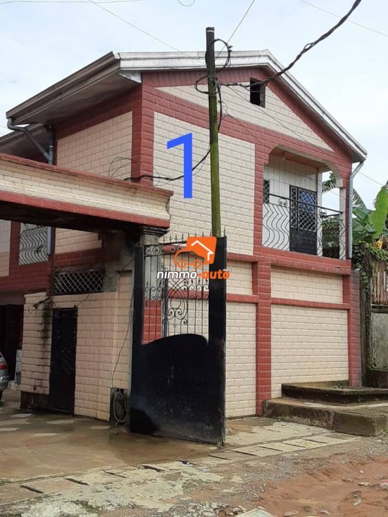 Immeuble 3en 1 à vendre à la Cité des palmiers