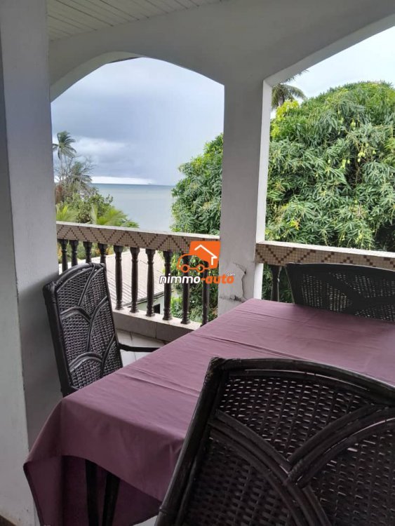 Appartement meublé de 03 chambres à louer à Kribi Mahalet