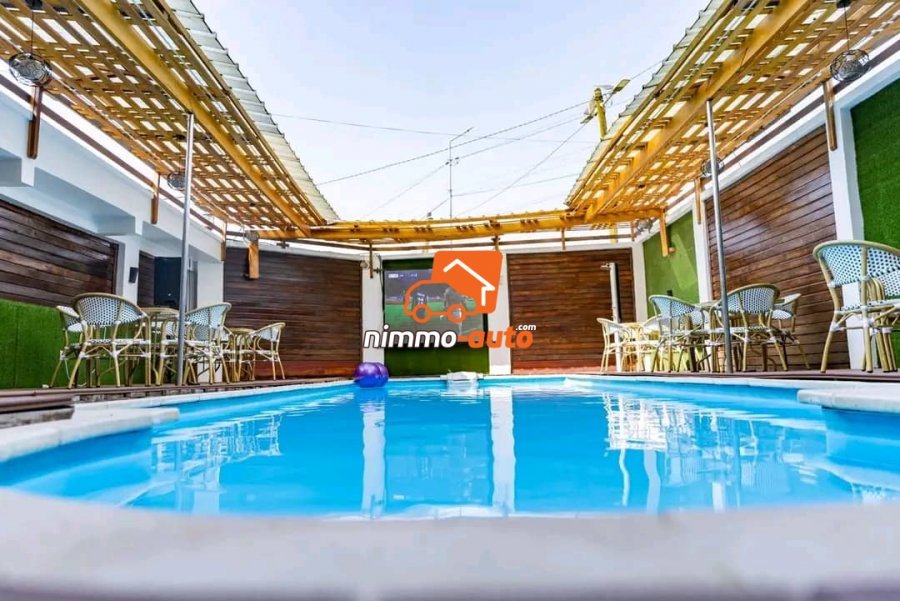 Espace piscine pour cérémonie à louer à Douala Makepe