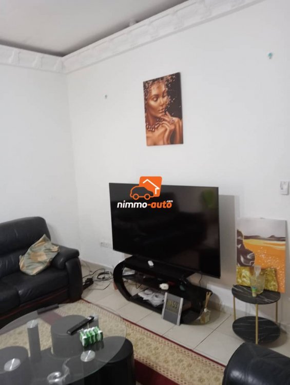 Appartement meublé 2chbres à louer à omnisports