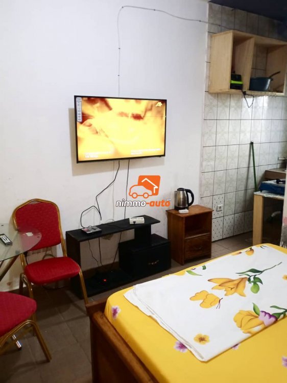 Chambre équipée d'une cuisine à louer à makepe