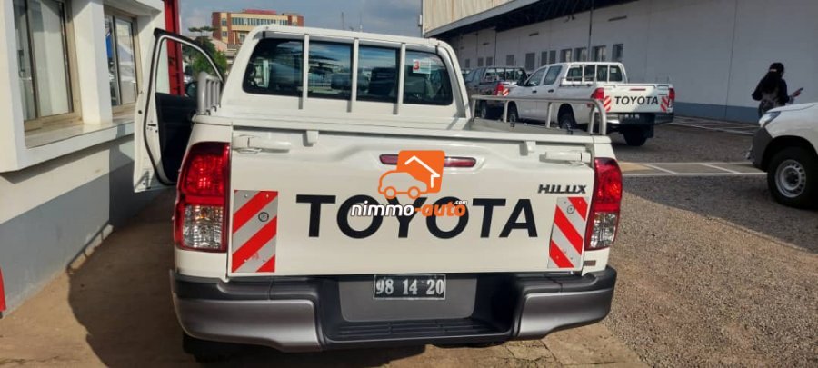 Toyota pickup Hilux neuf à louer à petit prix