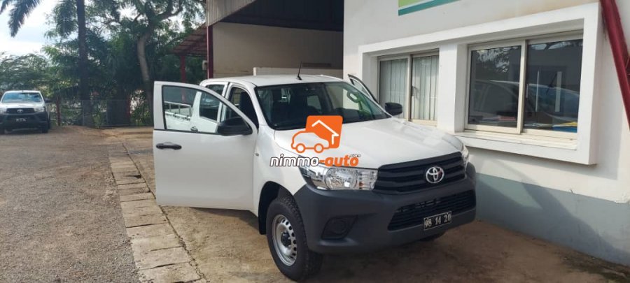Toyota pickup Hilux neuf à louer à petit prix