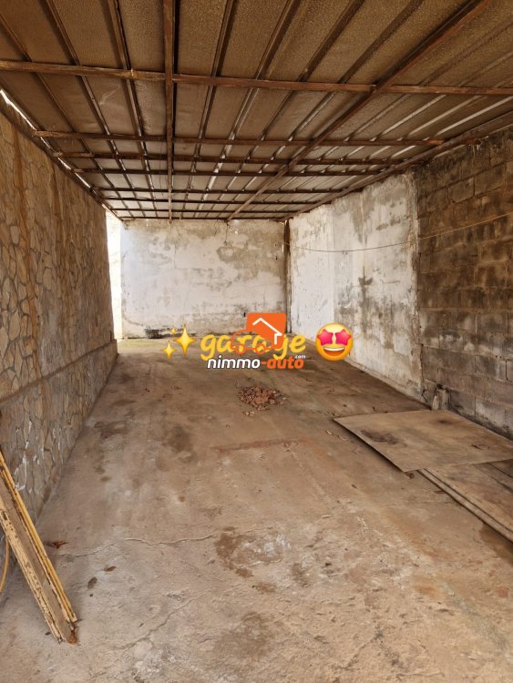 VILLA MODERNE À VENDRE – OYOMABANG (YAOUNDÉ)