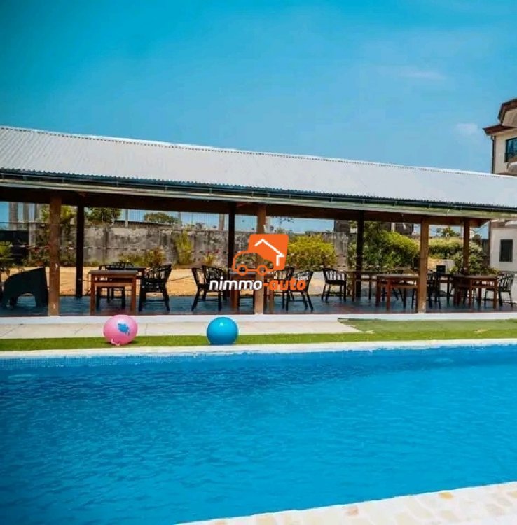 Appartement meublé avec piscine à louer à Mpangou