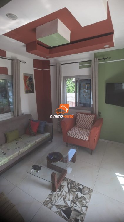 studio meublé à louer au quartier Akwa