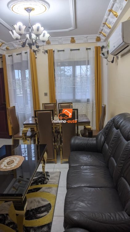 Vaste appartement meublé à louer