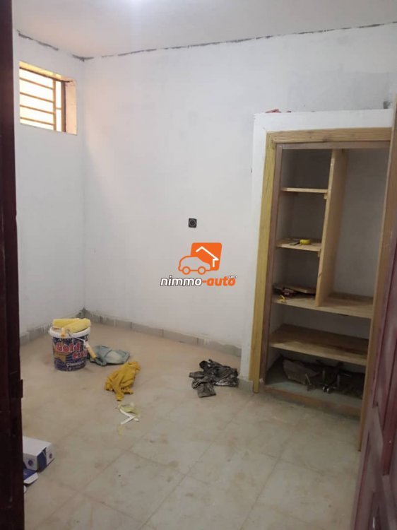 maison à louer à Mendong