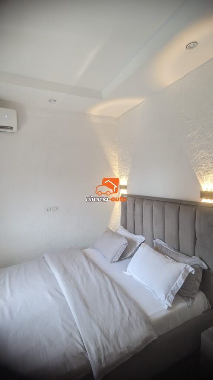 Vaste studio meublé à louer au quartier MAKEPE