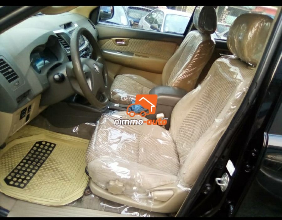 Toyota fortune 2012