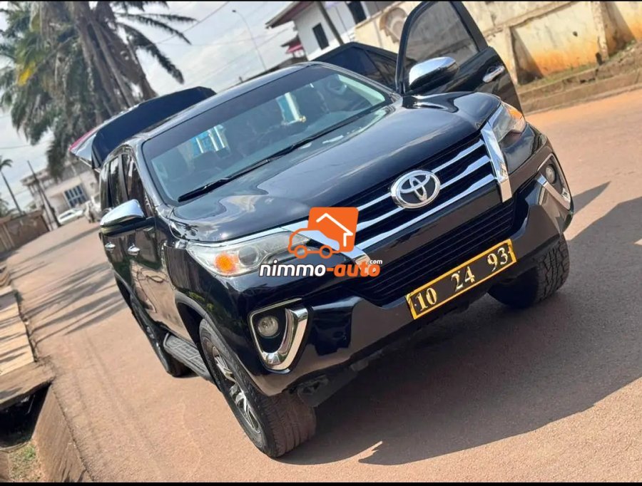 TOYOTA FORTUNER