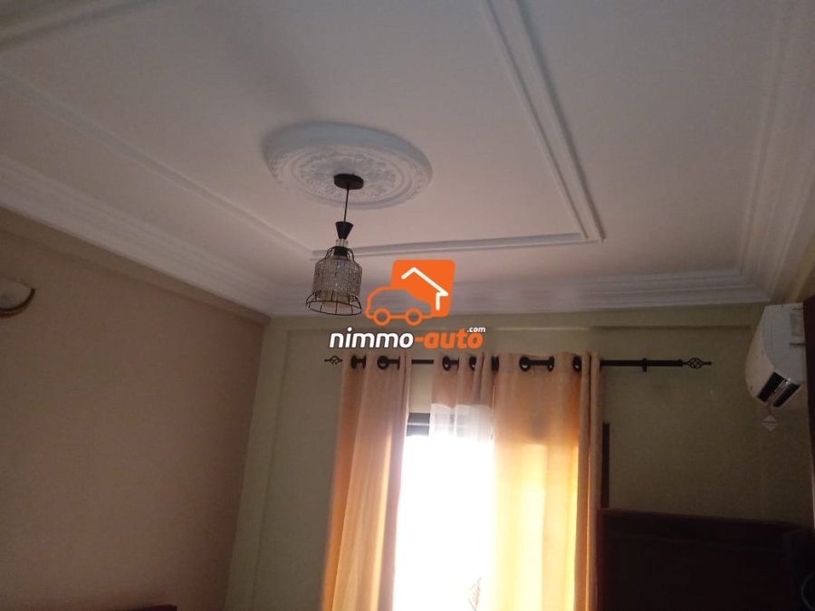 Chambre meublée à louer à Beedi