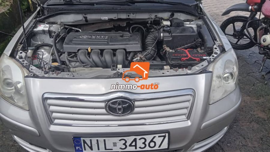 toyota avensis à vendre