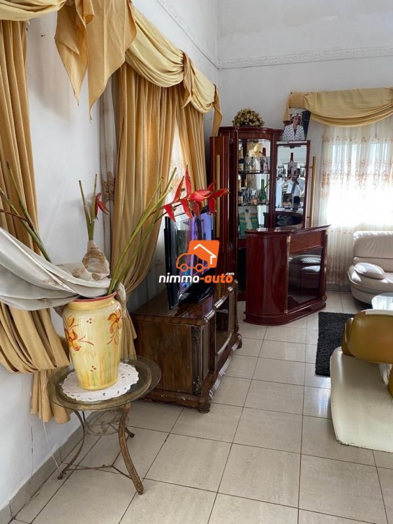 Duplex à vendre au quartier OMNISPORT