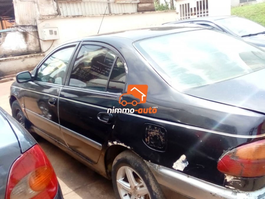 Avensis à vendre