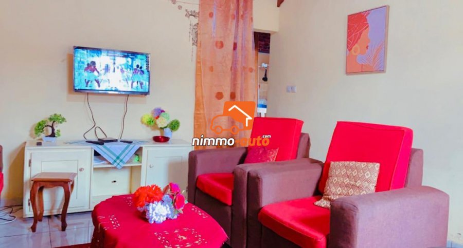 Appartement meublé à louer à Biyem assi