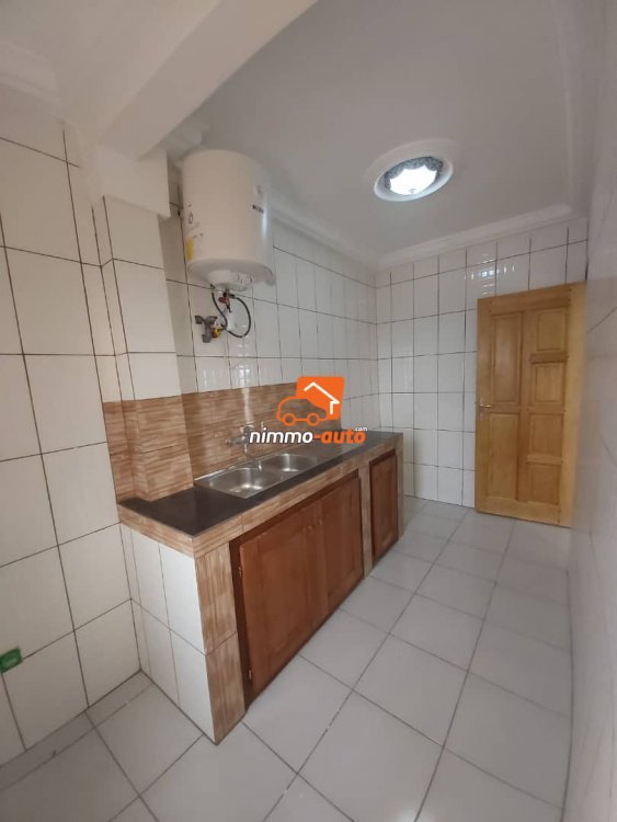 très Bel Appartement Haut Standing à Biyem-Assi